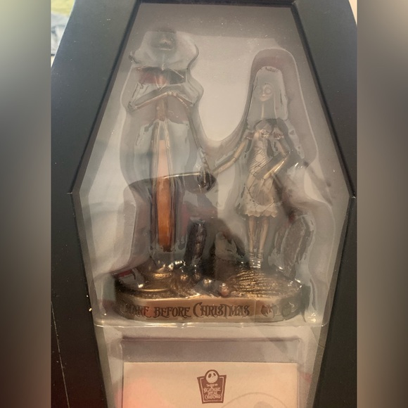 Nightmare Before Christmas Jack & Sally Bronze Paperweight Limited Edition - Picture 4 of 7